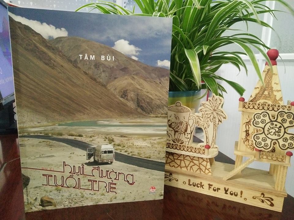 bụi đường tuổi trẻ