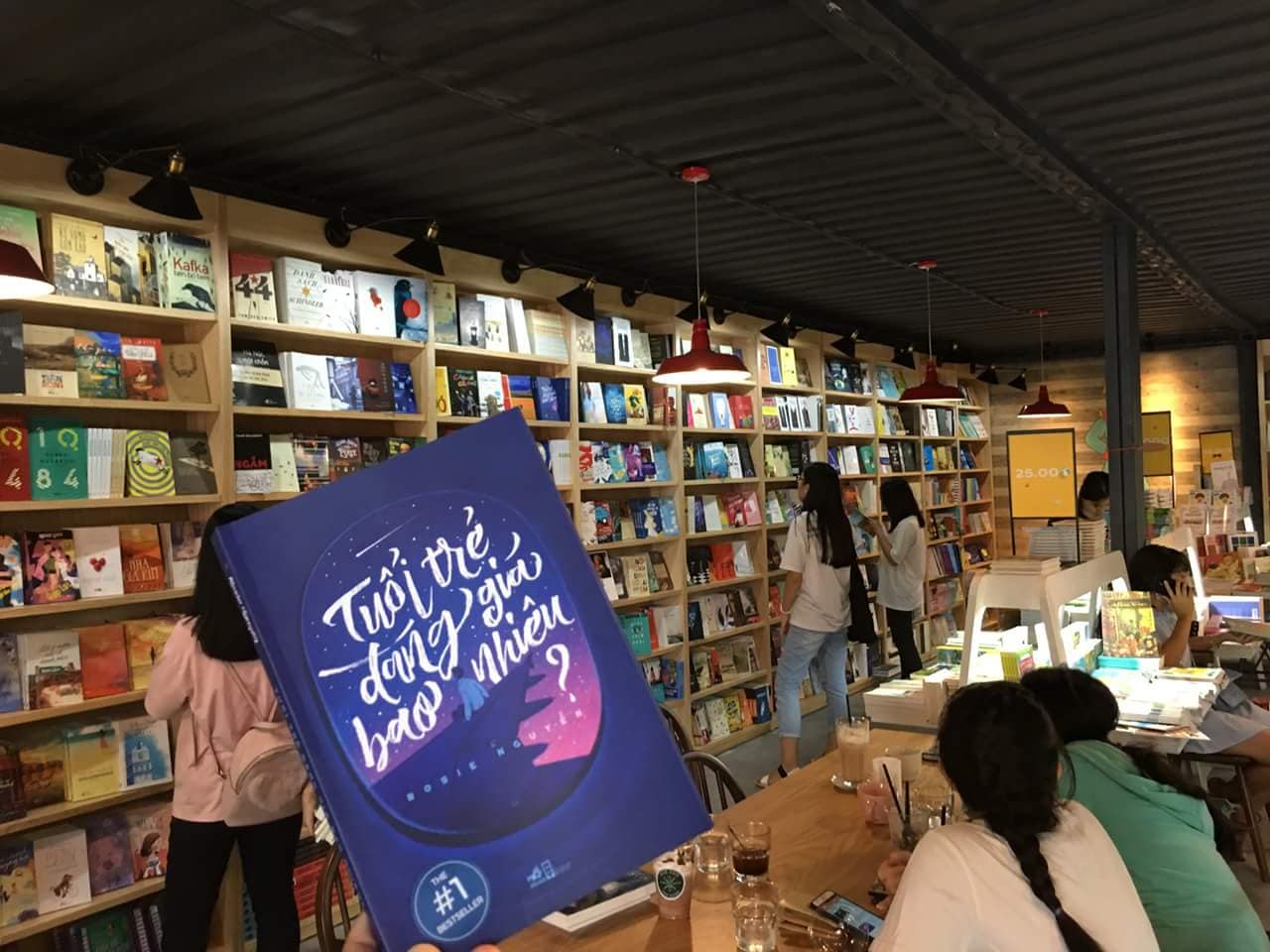 tuổi trẻ đáng giá bao nhiêu